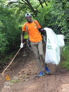 kara-tunga-responsible-tourism-development-uganda-karamoja-2