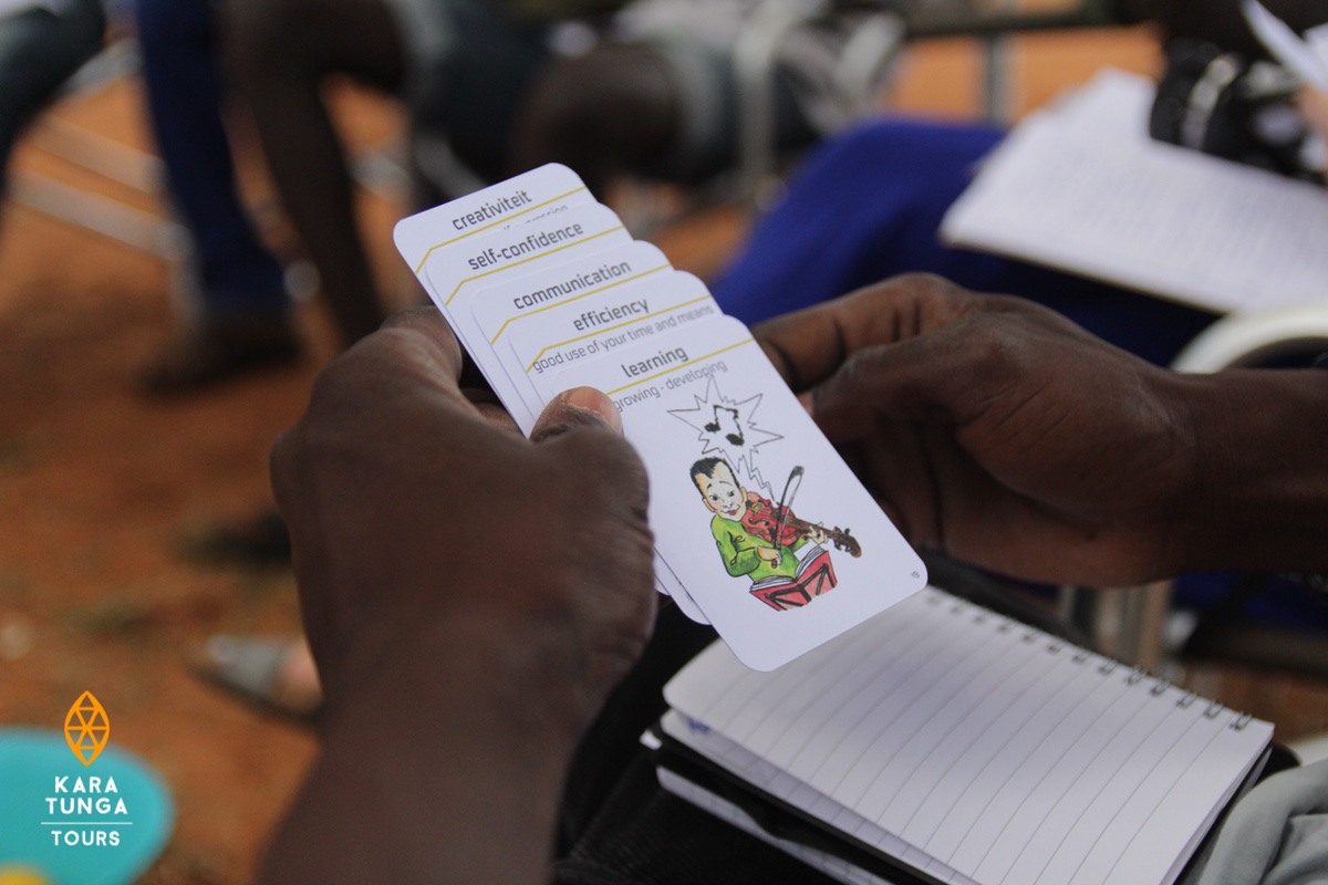 Akiiki Marijke Dherde Verbindende Communicatie Mindfulness Reis Karamoja Uganda