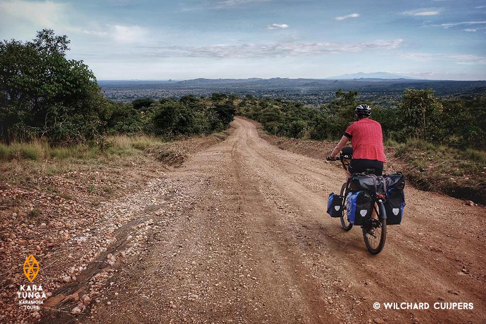 kara-tunga-bikepacking-bike-uganda-karamoja-tour-travel-safari-9