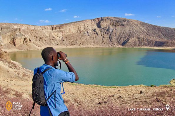 kara-tunga-lake-turkana-boat-safari-central-island-eliye-springs-tour-flamingo-crater