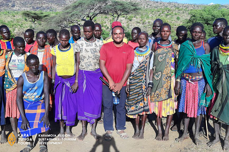 kara-tunga-karamoja-uganda-cultural-gold-mining-tour-tamil-trekker