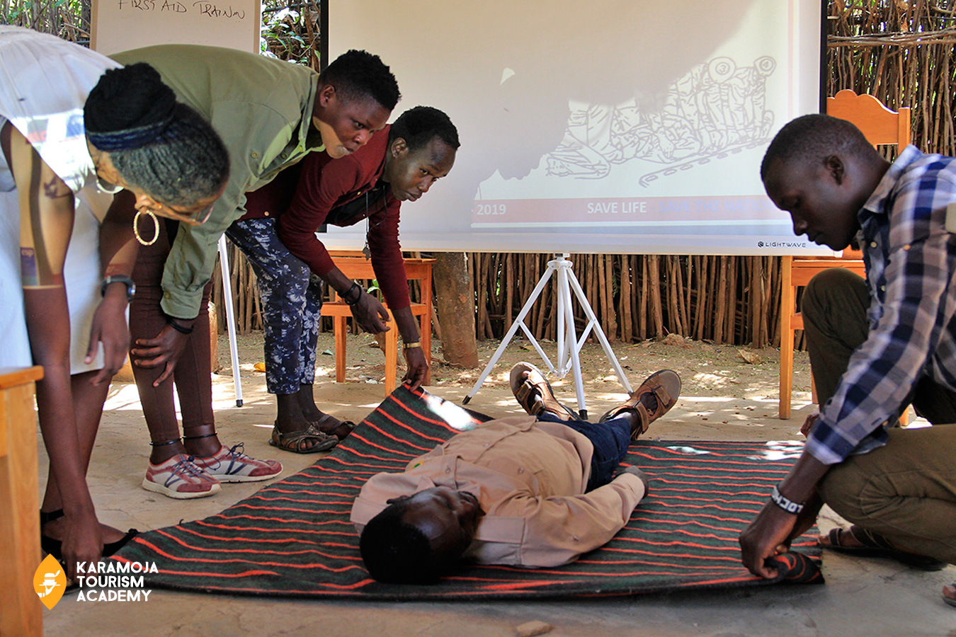 kara-tunga-karamoja-uganda-tourism-first-aid-training